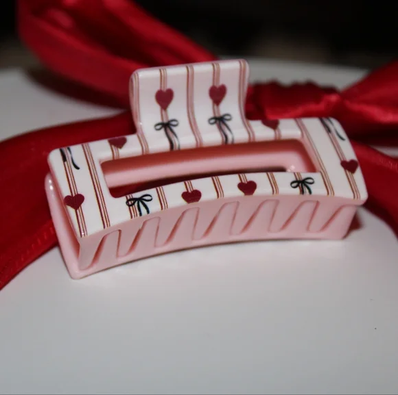 Sweetheart Sampler Mini Claw Clip - Cupid's Ribbon - Picture 1 of 4
